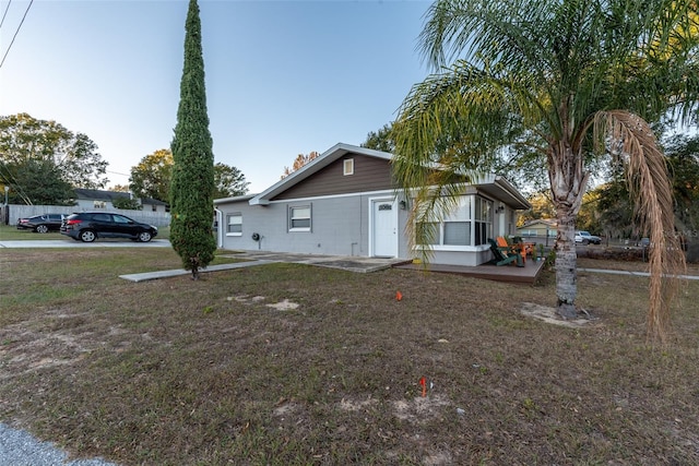 view of front of house with a front yard