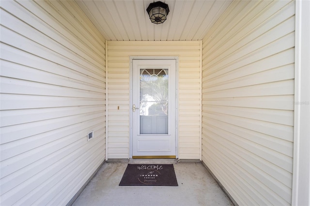 view of entrance to property