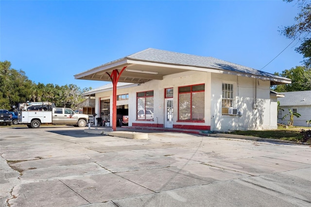 1015 S Grove St, Eustis, FL 32726 - photo 2