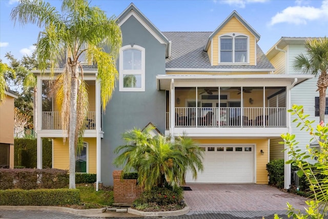 view of front facade with a garage