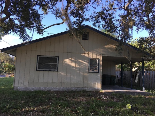 view of home's exterior