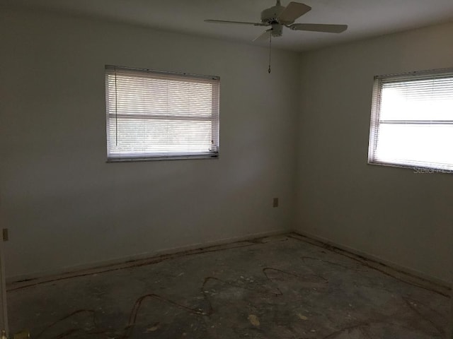 empty room with ceiling fan