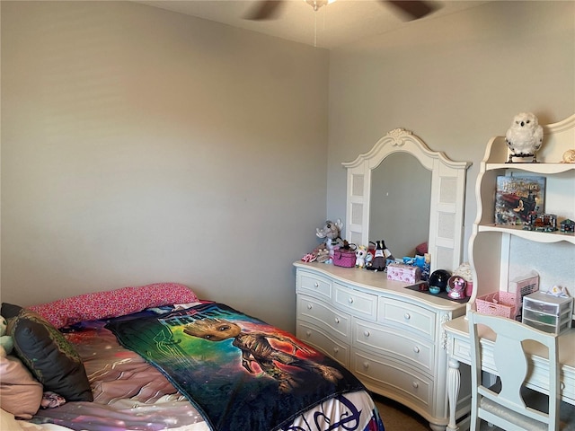 bedroom featuring ceiling fan