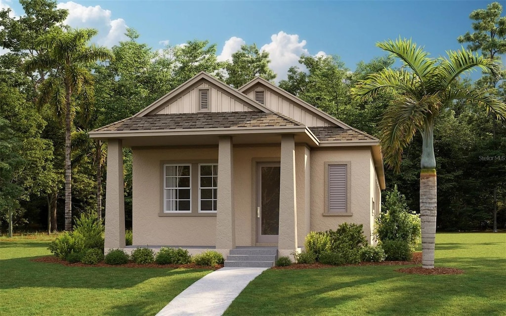 view of front of house featuring a front yard