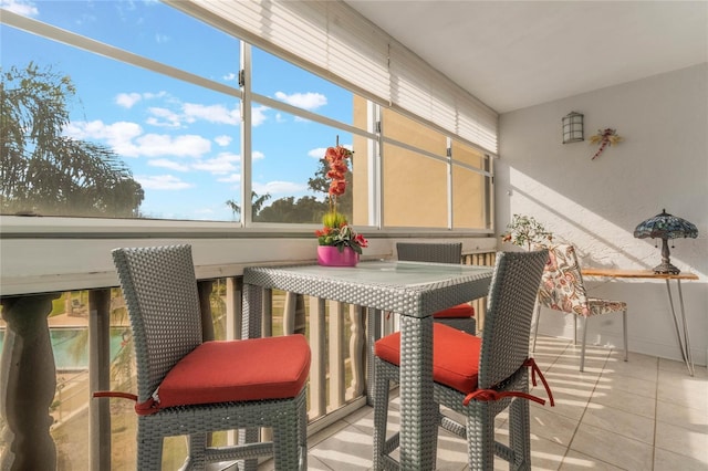 view of sunroom / solarium