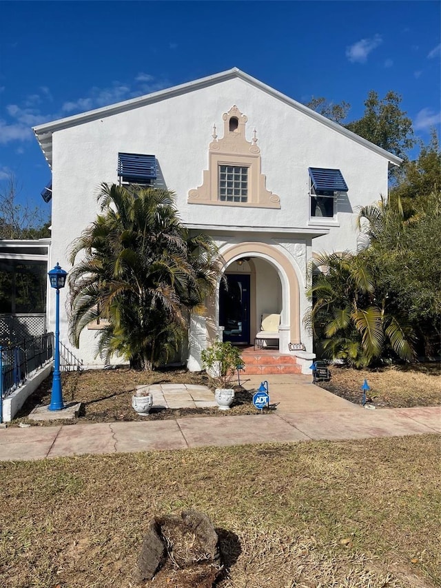 view of front of home