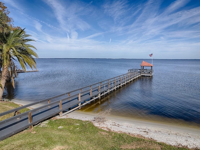 view of dock featuring a water view