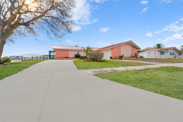 single story home with a front yard