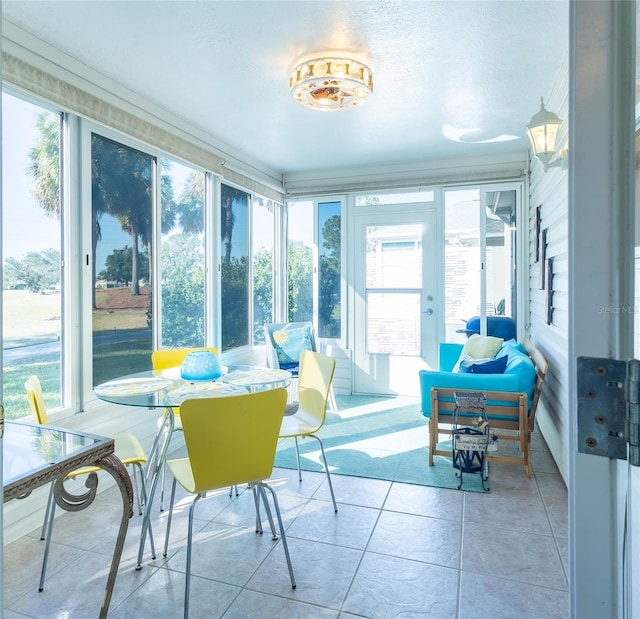 view of sunroom / solarium