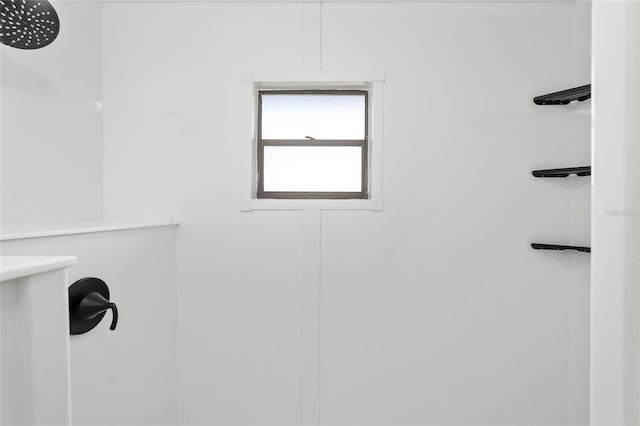 room details featuring a shower