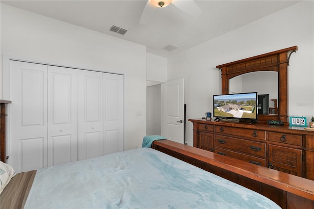 bedroom featuring a closet and ceiling fan