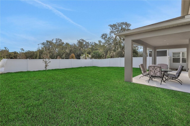 view of yard with a patio