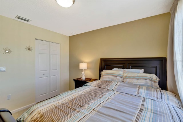 bedroom featuring a closet