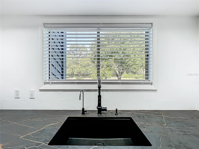 1701 Cedar Stone Ct, Lake Mary, FL 32746 - kitchen view of a sink