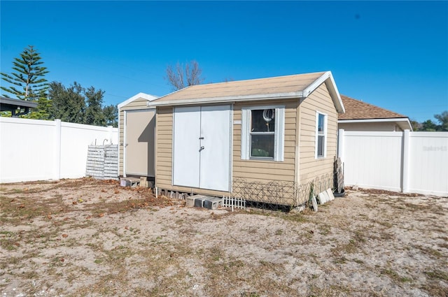 view of outbuilding