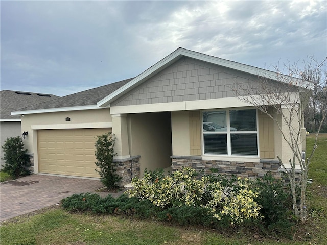 view of front of house featuring a garage