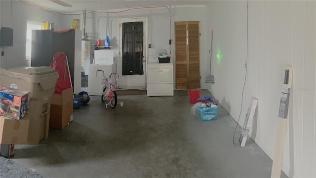 basement with washer / dryer