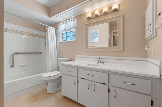 full bathroom featuring toilet, vanity, and shower / tub combo