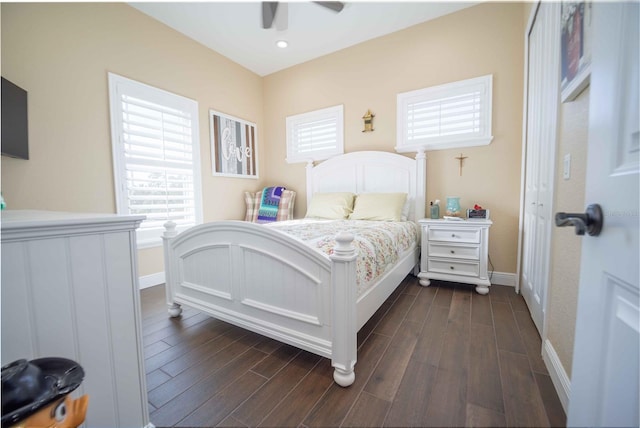 bedroom with ceiling fan