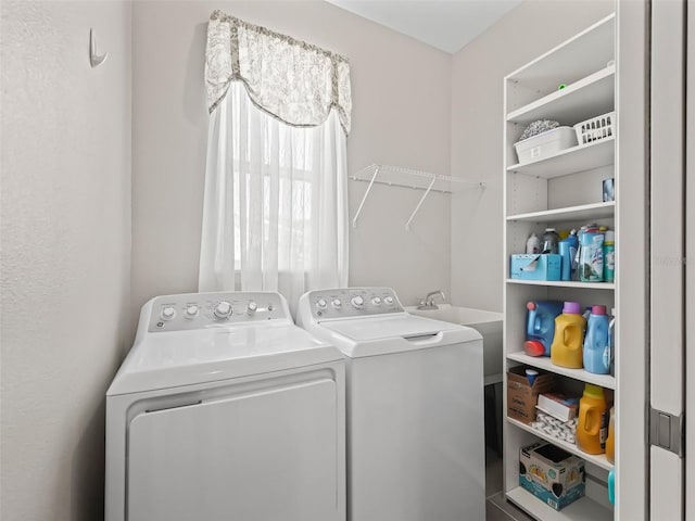 laundry area featuring washer and clothes dryer