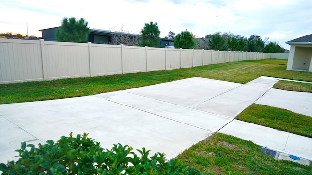 view of yard with a patio