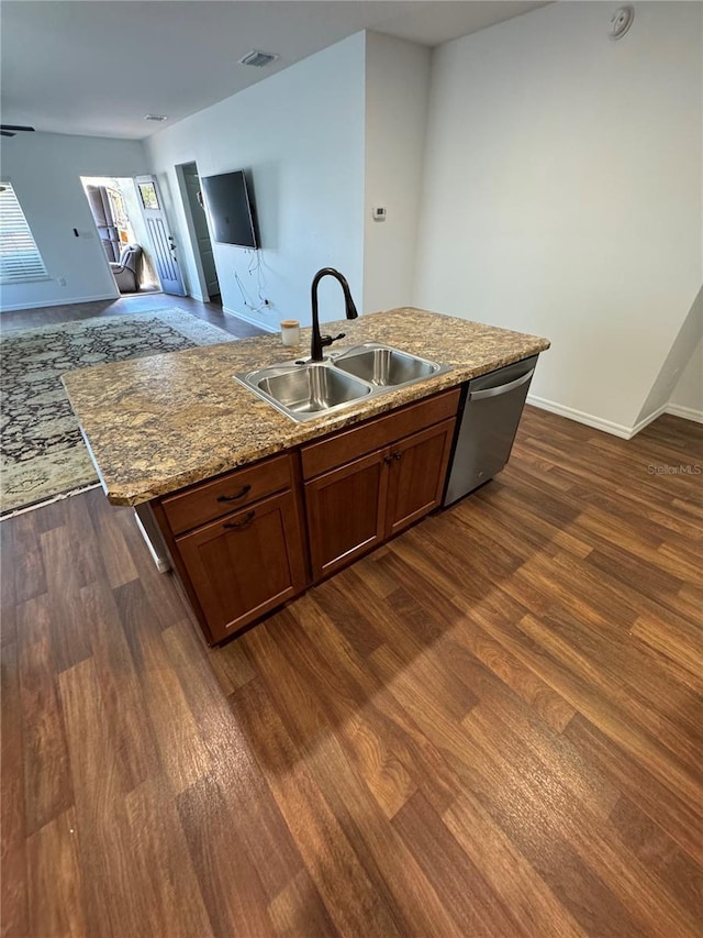 kitchen with ceiling fan, sink, stainless steel dishwasher, and dark hardwood / wood-style floors