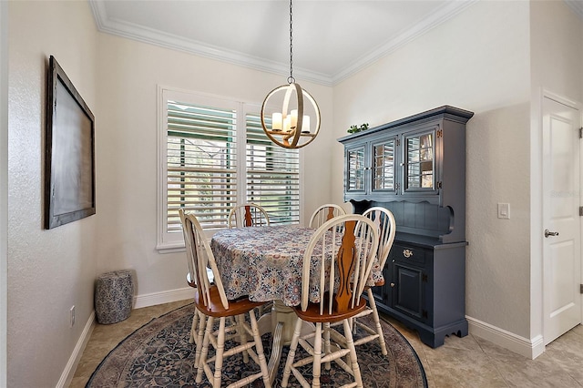 dining room with crown molding and a notable chandelier