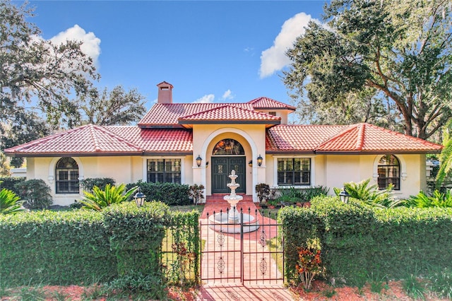 view of mediterranean / spanish-style house