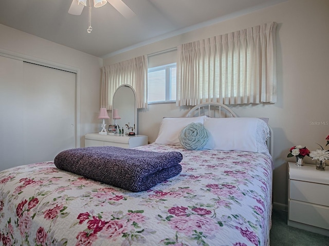 bedroom featuring ceiling fan, carpet floors, and a closet