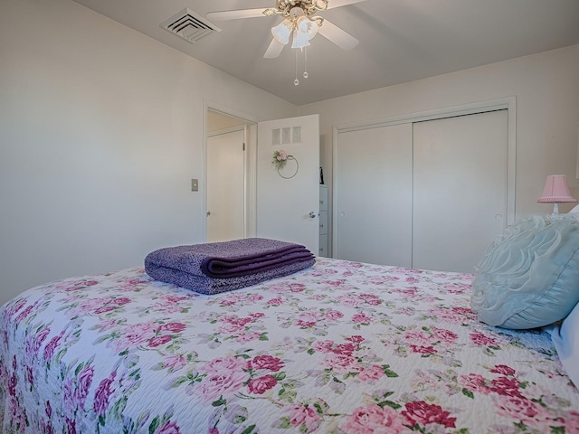 bedroom featuring a closet and ceiling fan