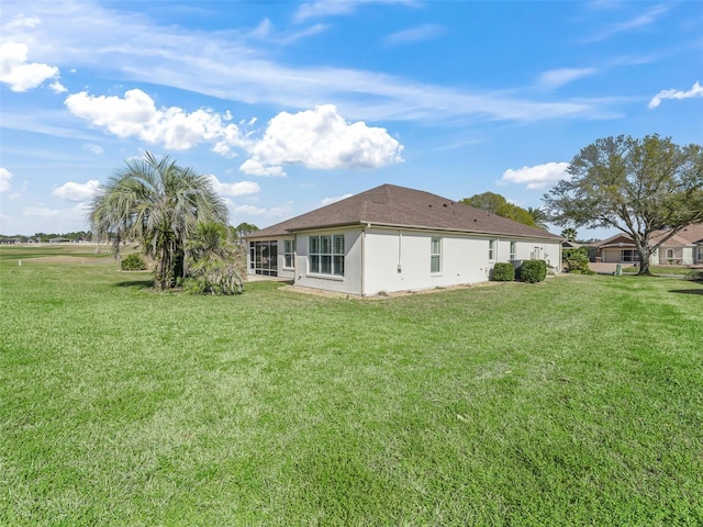 exterior space featuring a lawn