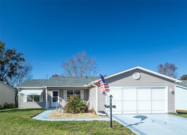 502 San Marino Dr, Lady Lake, FL 32159 - single story home with a front yard and a garage