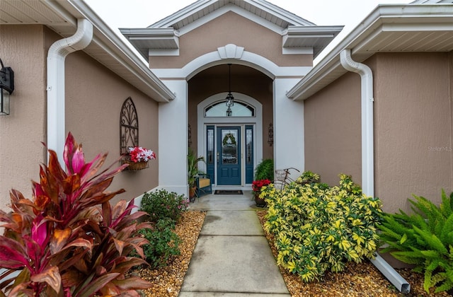 view of entrance to property