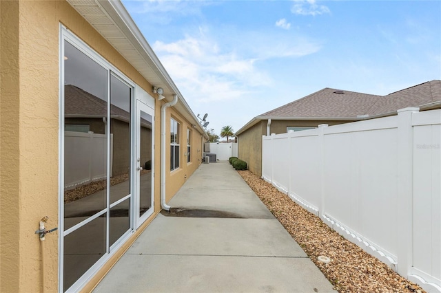 583 Arruda Ter, The Villages, FL 32162 - fenced backyard featuring a patio