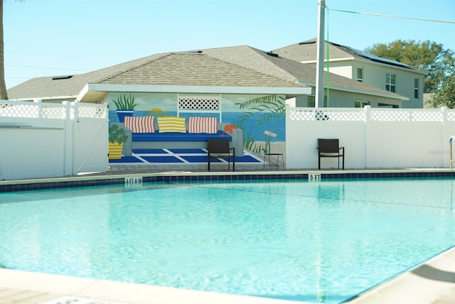 view of swimming pool