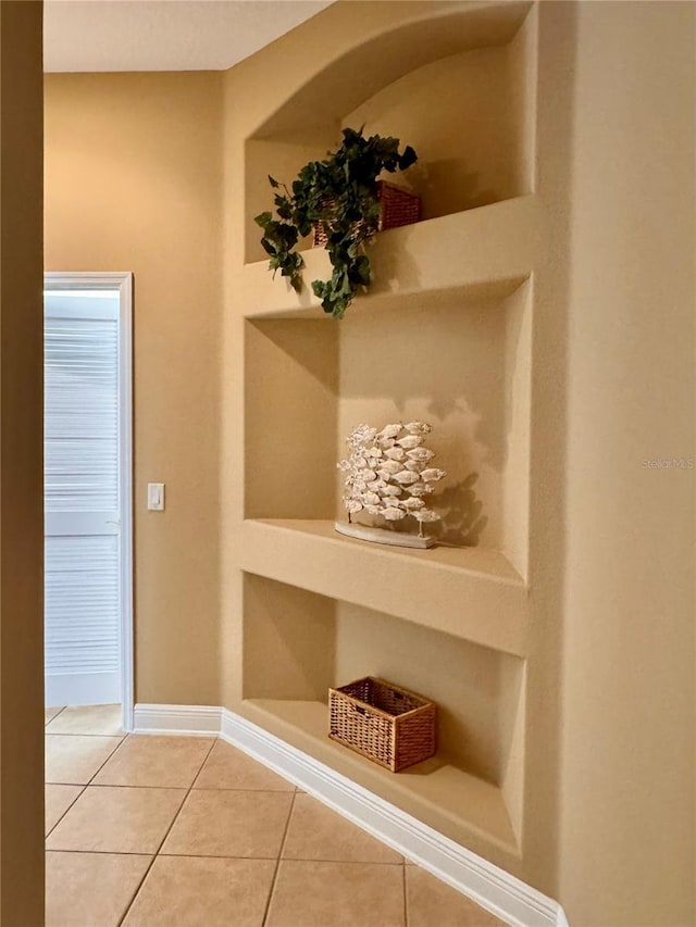 room details featuring built in shelves