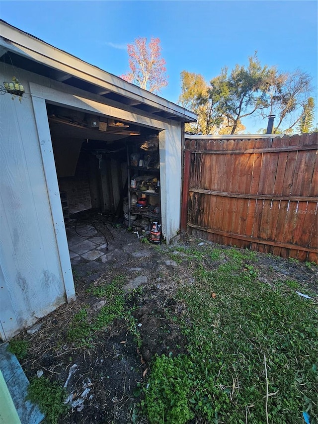 exterior space featuring an outbuilding