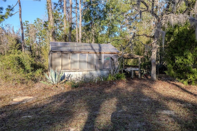 view of outbuilding