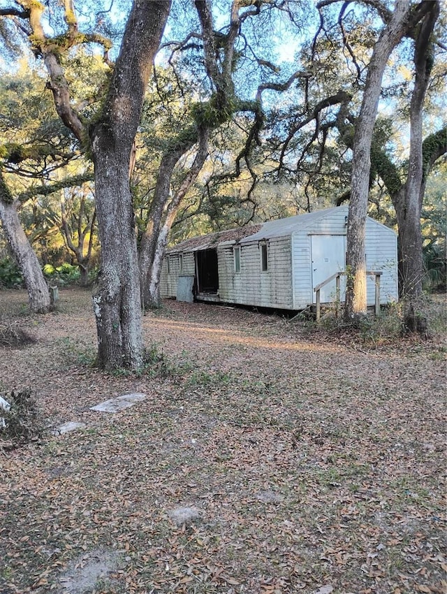 view of home's exterior