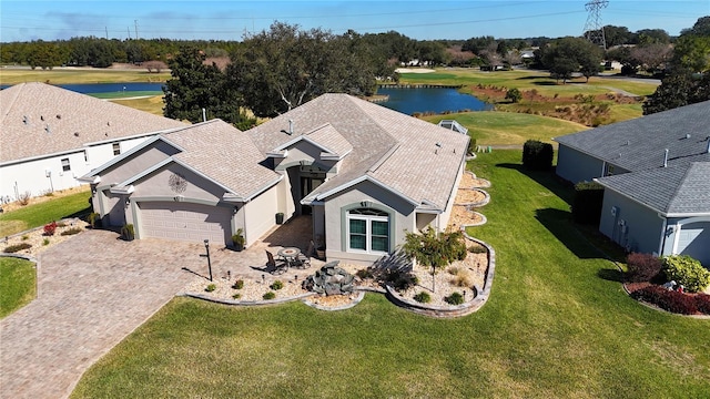 bird's eye view featuring a water view