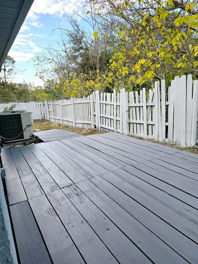 deck with central AC unit