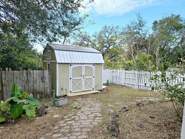 view of outbuilding