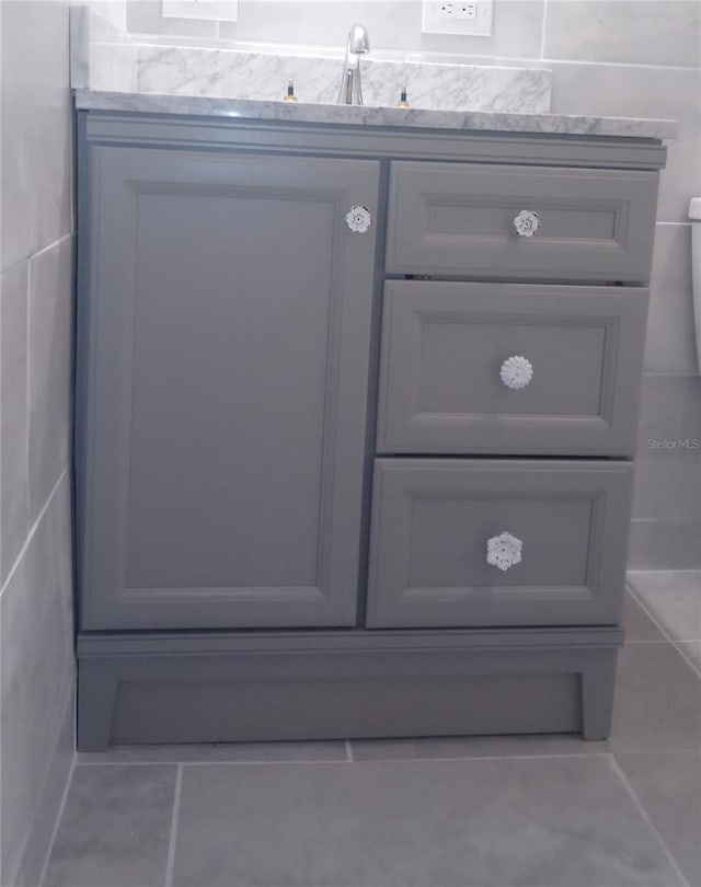 details featuring sink