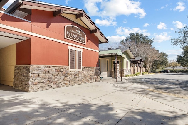 view of side of property