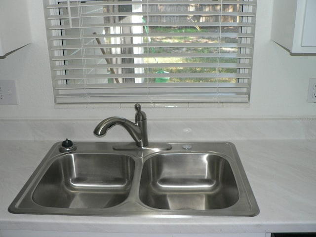 room details with sink