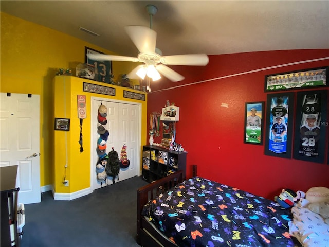 carpeted bedroom with ceiling fan