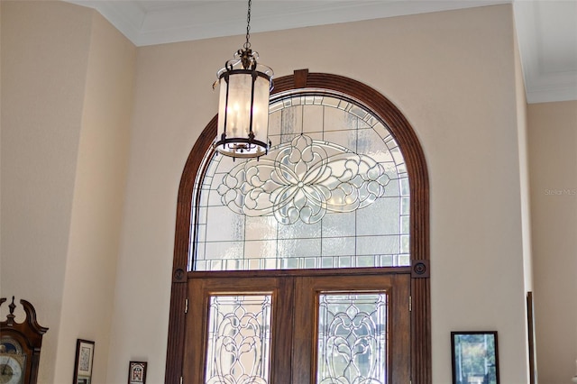 room details featuring ornamental molding