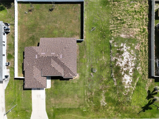 aerial view of property and surrounding area