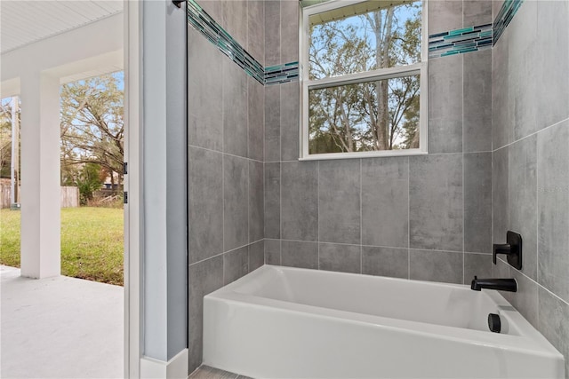 bathroom featuring a bathtub