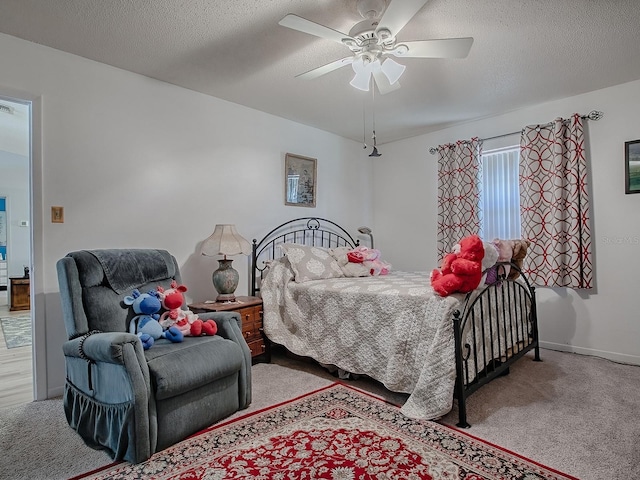 11915 Crk 680, Webster, FL 33597 - carpeted bedroom featuring ceiling fan and a textured ceiling
